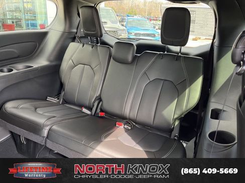 New 2026 Chrysler Voyager LX FWD image 14