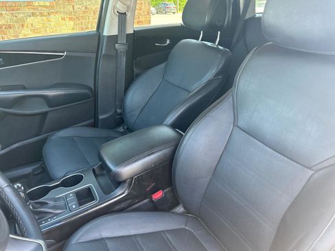 Used 2016 Kia Sorento EX w/ EX Premium Package FWD image 19