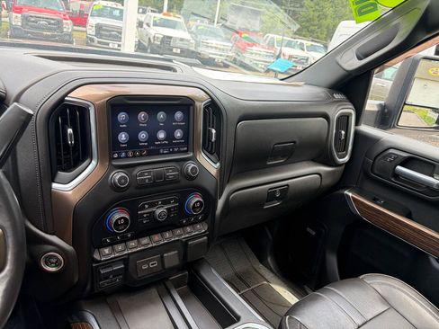 Used 2021 Chevrolet Silverado 2500 High Country w/ Technology Package AWD/4WD image 37