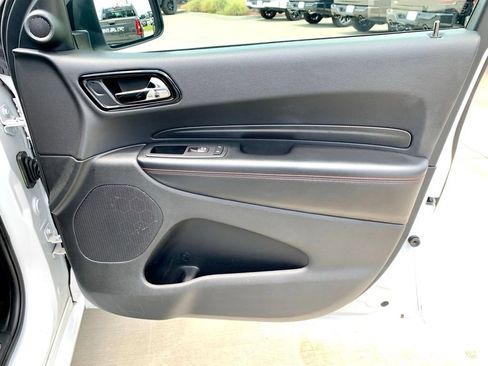 Used 2025 Dodge Durango GT AWD/4WD image 27