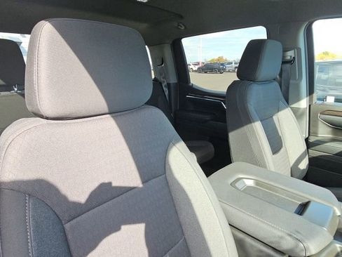 Used 2024 Chevrolet Silverado 1500 LT image 28