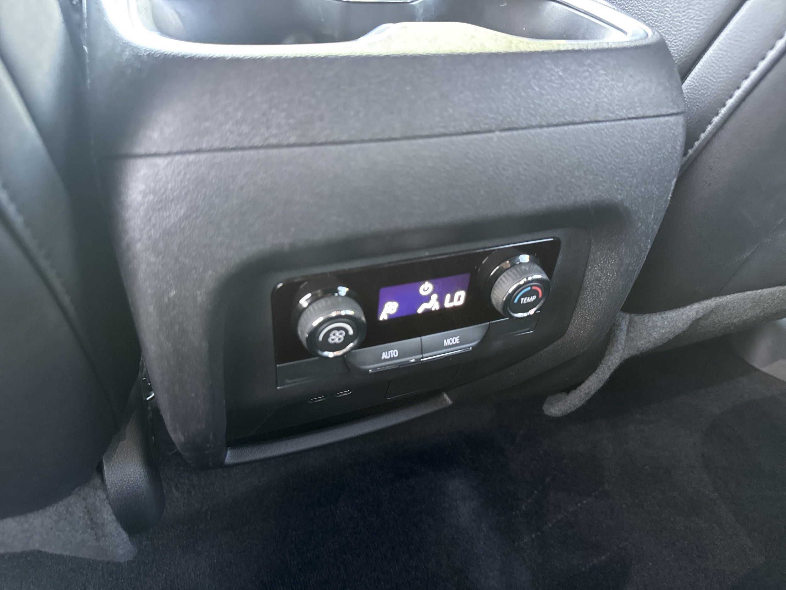 Used 2026 Chevrolet Traverse LT AWD/4WD image 18