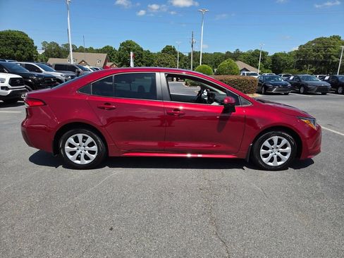 Used 2025 Toyota Corolla LE FWD image 13