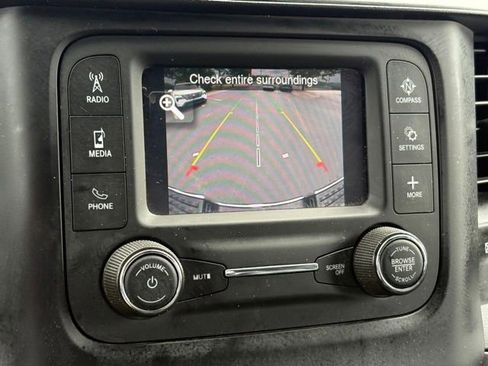 Used 2022 RAM 2500 Tradesman w/ Chrome Appearance Group AWD/4WD image 15