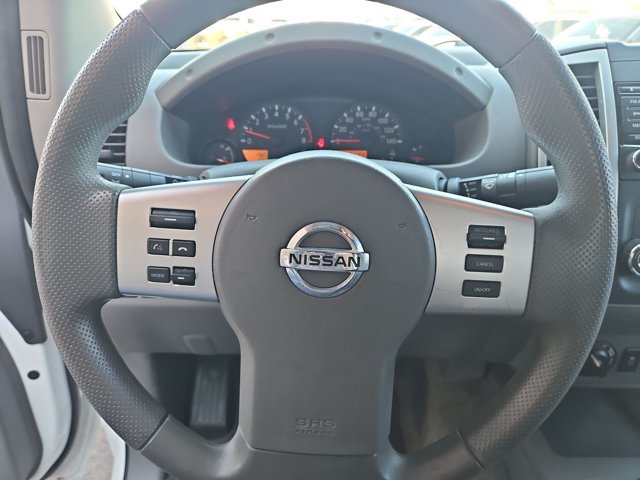 Used 2018 Nissan Frontier SV AWD/4WD image 13