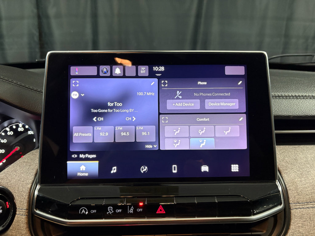Used 2024 Jeep Compass Latitude AWD/4WD image 10