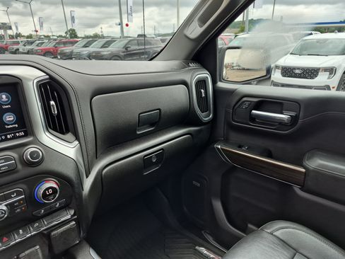 Used 2021 Chevrolet Silverado 1500 LT Trail Boss w/ Convenience Package II AWD/4WD image 22