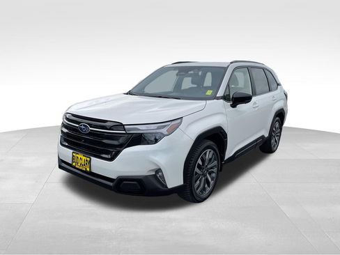 Used 2025 Subaru Forester Touring AWD/4WD image 8