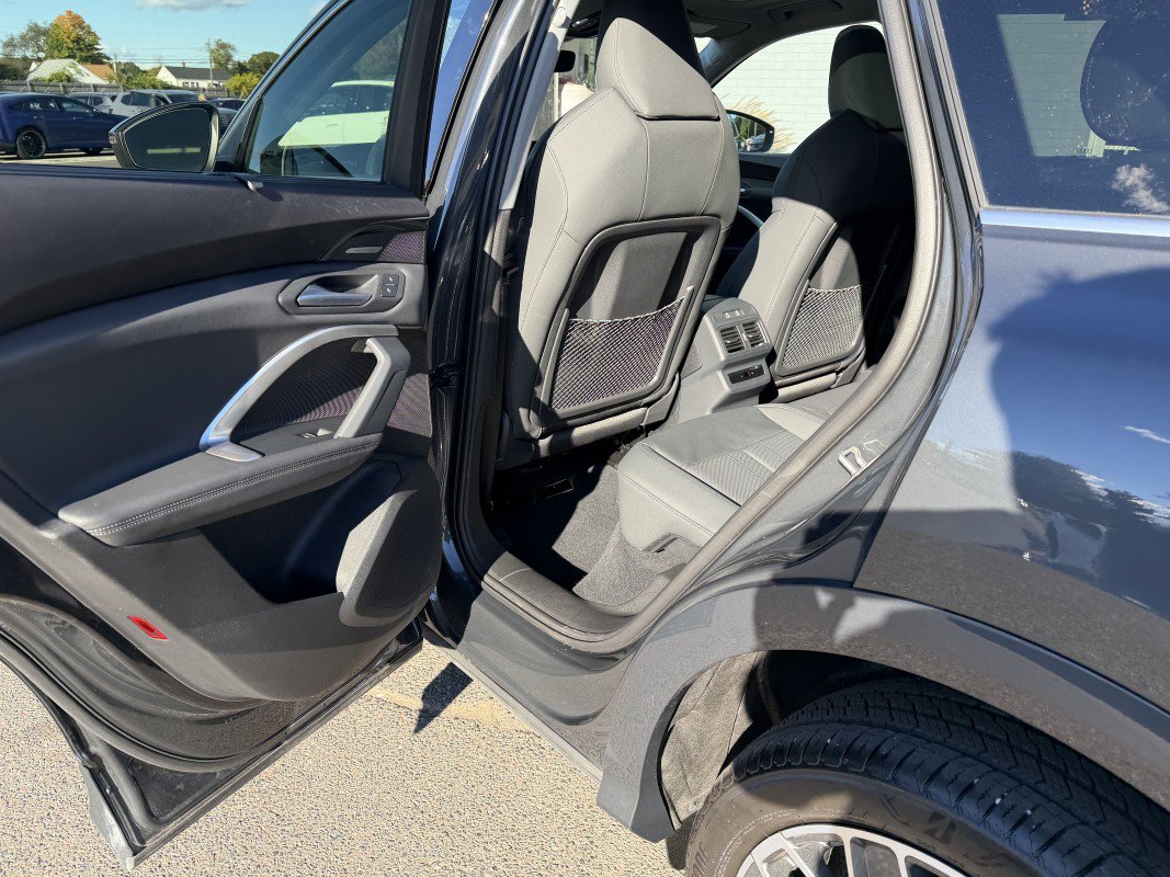 Used 2025 Audi Q5 Premium Plus AWD/4WD image 18