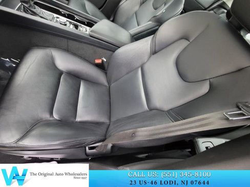 Used 2019 Volvo S60 T5 Momentum w/ Premium Package image 11