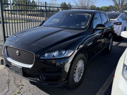 Used 2017 Jaguar F-PACE AWD/4WD image 2