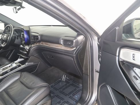 Used 2021 Ford Explorer Platinum w/ Equipment Group 601A image 48