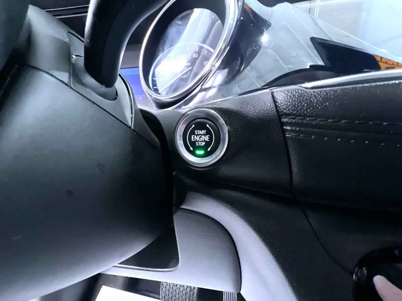 Used 2021 Buick Encore GX Select w/ Experience Buick Package FWD image 17