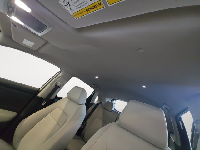 Used 2027 Honda HR-V LX image 12