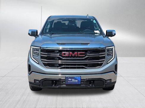Used 2025 GMC Sierra 1500 SLT AWD/4WD image 2