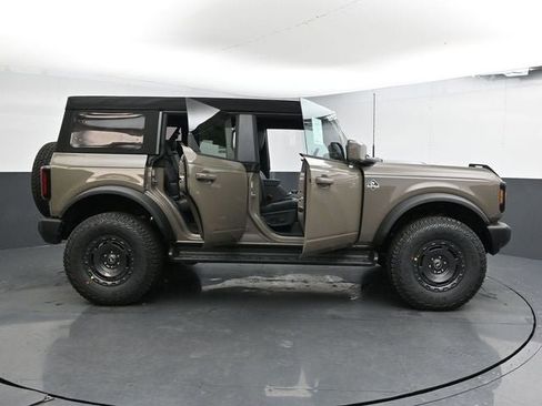 New 2025 Ford Bronco Outer Banks w/ Sasquatch Package image 34