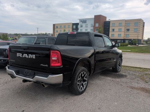 Used 2025 RAM 1500 Laramie AWD/4WD image 6