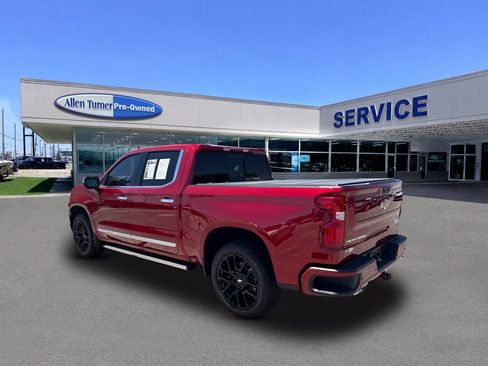 Used 2025 Chevrolet Silverado 1500 High Country w/ High Country Premium Package AWD/4WD image 6