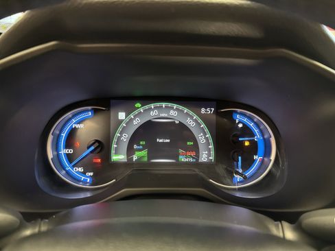 Used 2024 Toyota RAV4 SE w/ Convenience Package image 51