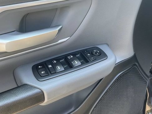 Used 2020 RAM 1500 Big Horn AWD/4WD image 28