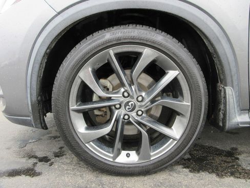 Used 2019 INFINITI QX50 Essential w/ Sensory Package image 19