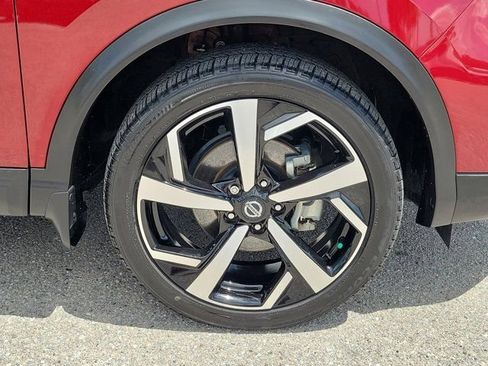 Certified 2022 Nissan Rogue Sport SL AWD/4WD image 12
