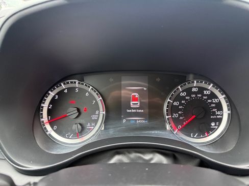 Used 2020 Toyota Highlander L image 26