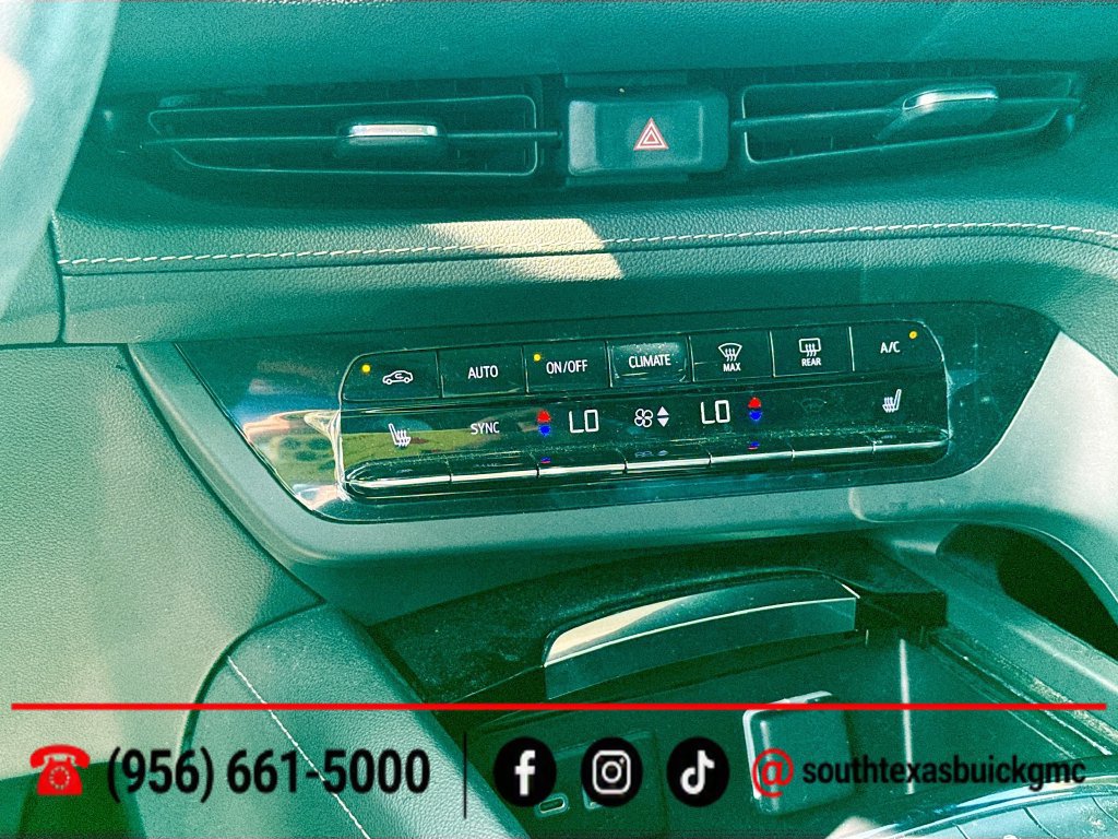 Used 2023 Buick Envision Essence AWD/4WD image 18