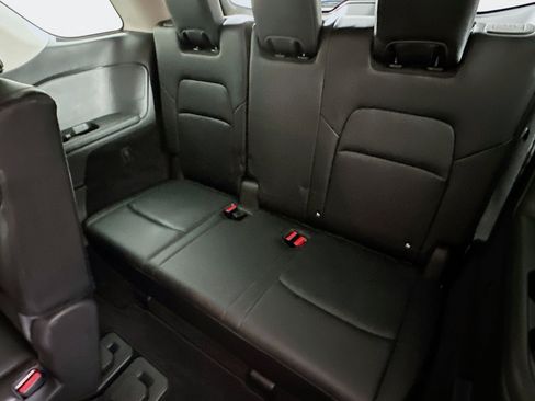 Used 2023 Nissan Pathfinder SL image 29