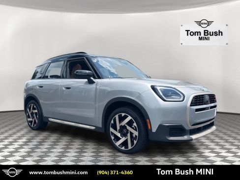 Used 2025 MINI Cooper Countryman S image 1