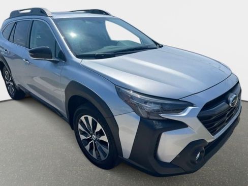 Used 2023 Subaru Outback Limited AWD/4WD image 5