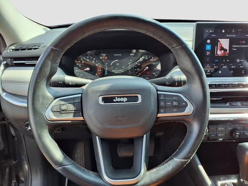 Used 2022 Jeep Compass Limited w/ Sun and Sound Group image 24