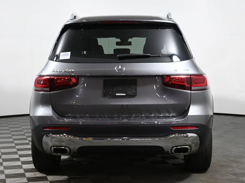 Certified 2022 Mercedes-Benz GLB 250 4MATIC image 6