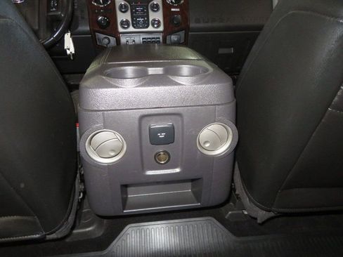 Used 2014 Ford F250 Lariat w/ Lariat Ultimate Package image 37