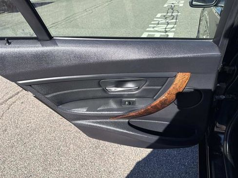 Used 2013 BMW 328i xDrive Sedan image 14