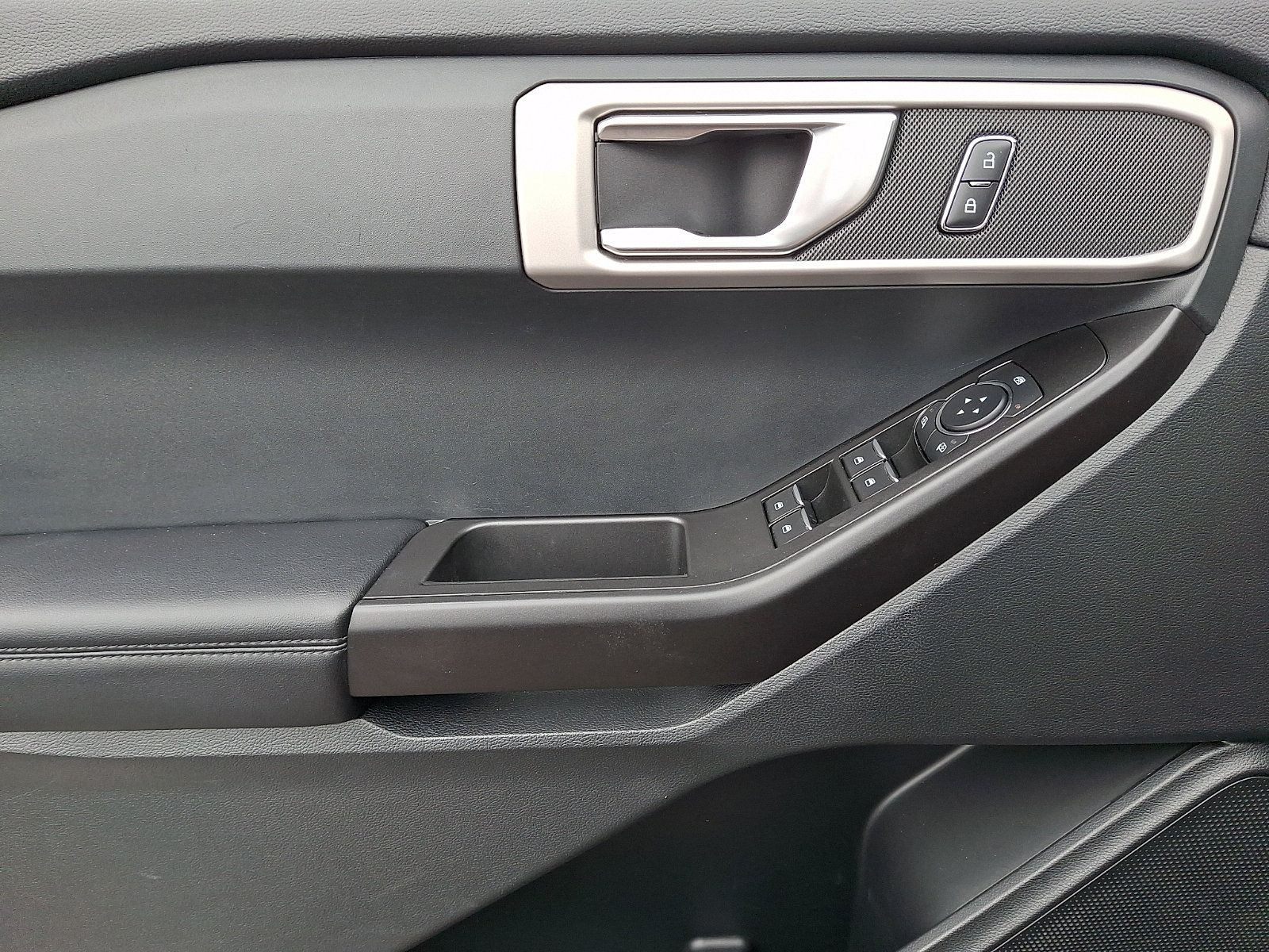 Used 2021 Ford Explorer 4WD image 11