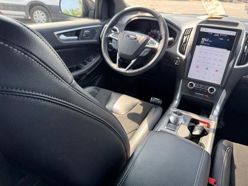 Used 2024 Ford Edge ST image 14