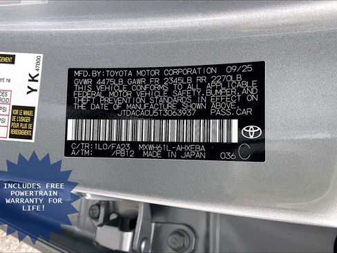 New 2026 Toyota Prius Plug-In Hybrid FWD image 17