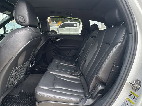 Used 2018 Audi Q7 3.0T Prestige w/ Prestige Package AWD/4WD image 15