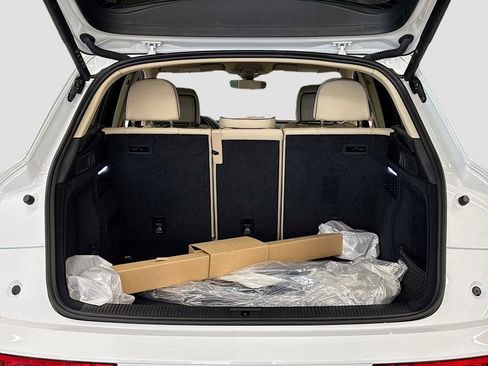 Used 2025 Audi Q5 2.0T Premium Plus w/ Premium Plus Package image 17