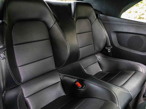 Used 2022 Ford Mustang GT Premium image 26