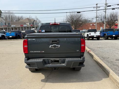 Used 2018 Chevrolet Colorado LT w/ LT Convenience Package AWD/4WD image 7