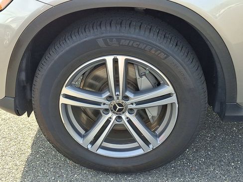 Used 2021 Mercedes-Benz GLC 300 4MATIC image 9
