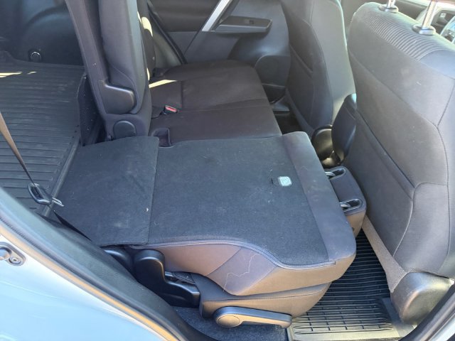 Used 2017 Toyota RAV4 LE w/ All Weather Liner Package AWD/4WD image 29