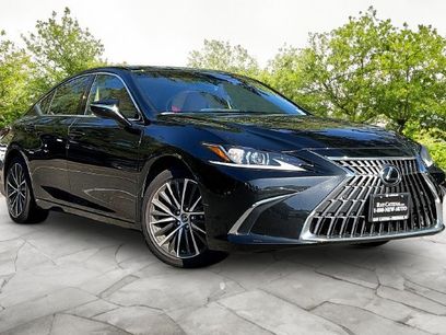 Certified 2025 Lexus ES 350 w/ Premium Package