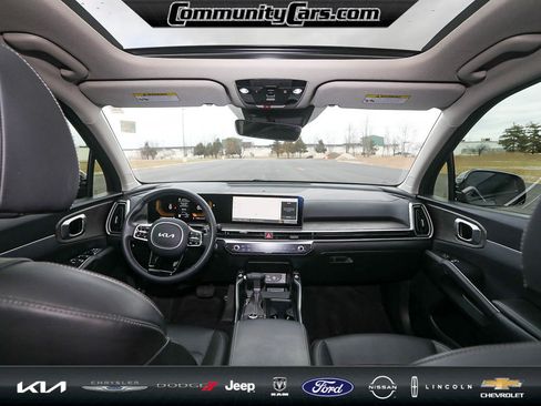 Certified 2025 Kia Sorento X-Line EX image 24