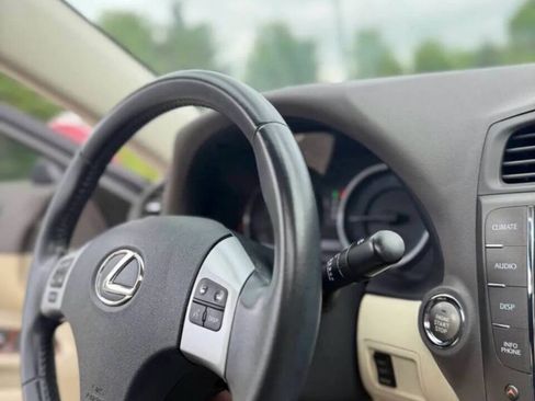 Used 2012 Lexus IS 250 w/ Premium Pkg Value Edition RWD image 8