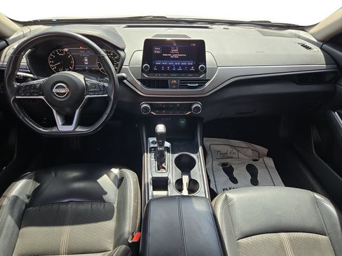 Used 2023 Nissan Altima 2.5 SR FWD image 9