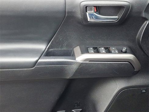 Used 2023 Toyota Tacoma Limited image 12