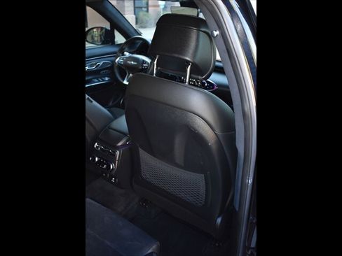 Used 2022 Genesis GV70 3.5T Sport w/ Sport Prestige Package image 31